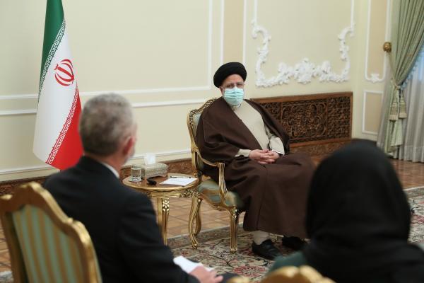 توجه به خدا و معنویت برای جامعه بشری ضروری است توجه به خدا و معنویت برای جامعه بشری لازم است