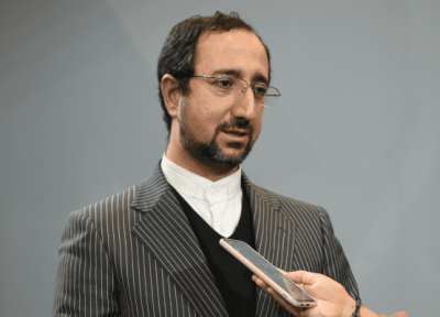 رویکرد بین المللی شدن رینوتکس را با جدیت دنبال می کنیم